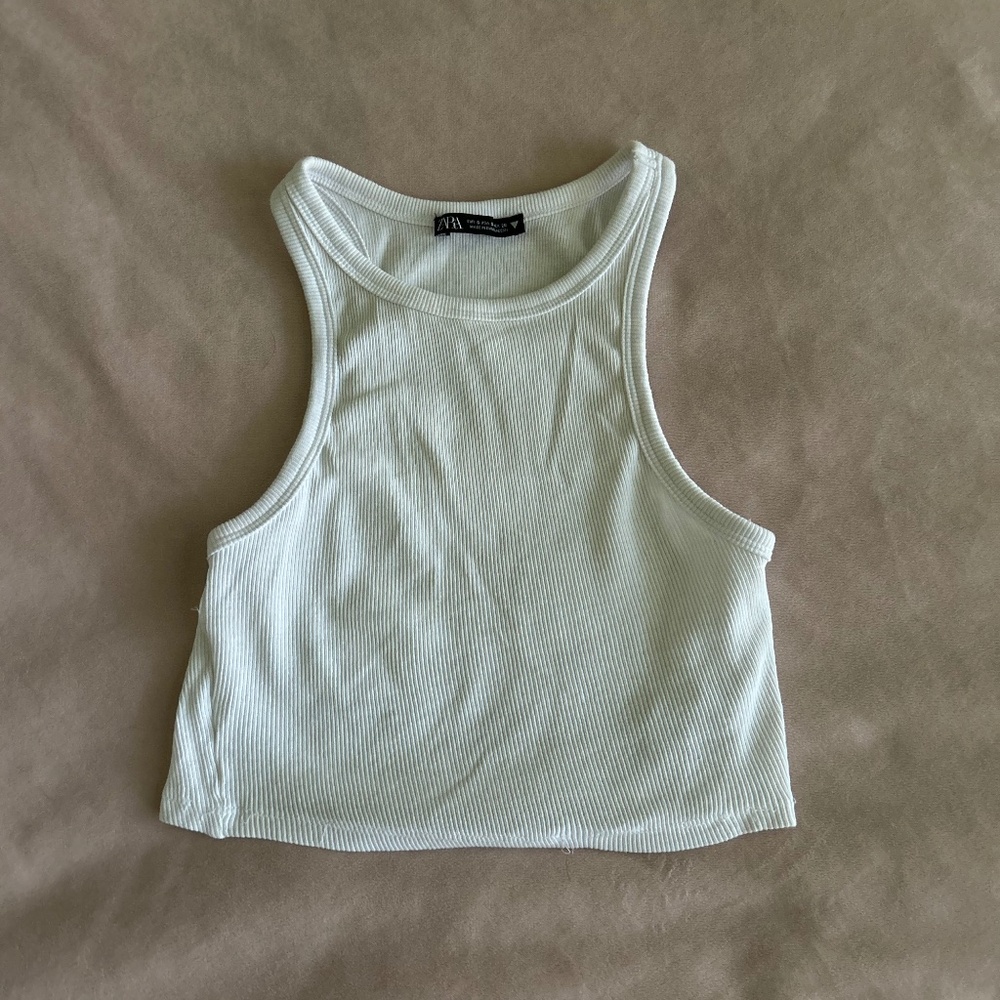 White cropped zara tank